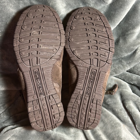 Like New Ladies Skechers Brown Leather Side Zip Ankle Boots, Sz 6.5, Sn 44721 - Picture 8 of 10